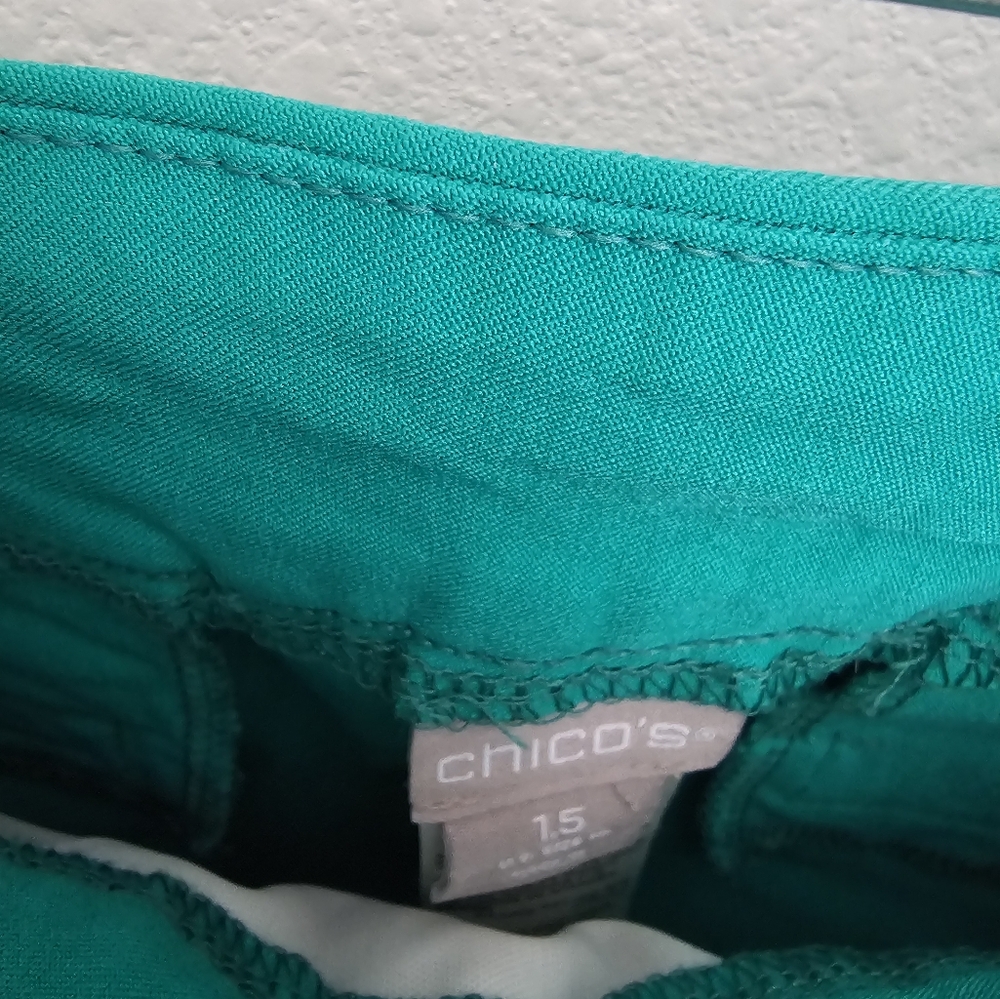 Chicos Green Brigitte Pull On Crop Pants Size 1.5 - image 3